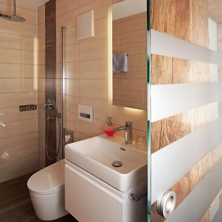 Hotel Hirsch 3*